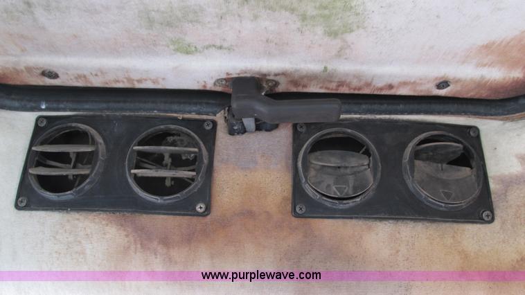 image for item I3220 Hesston 80-90 Tiger Special tractor