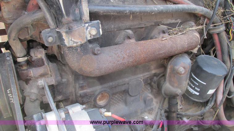 image for item I3220 Hesston 80-90 Tiger Special tractor