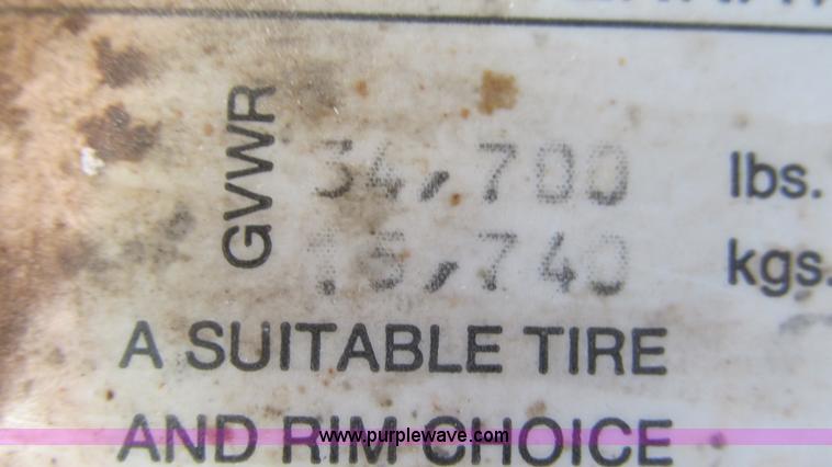 image for item I3221 1996 International 8200 dump truck