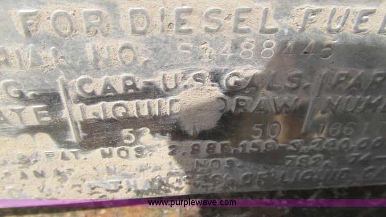 image for item I3222 1990 International 4600 dump truck