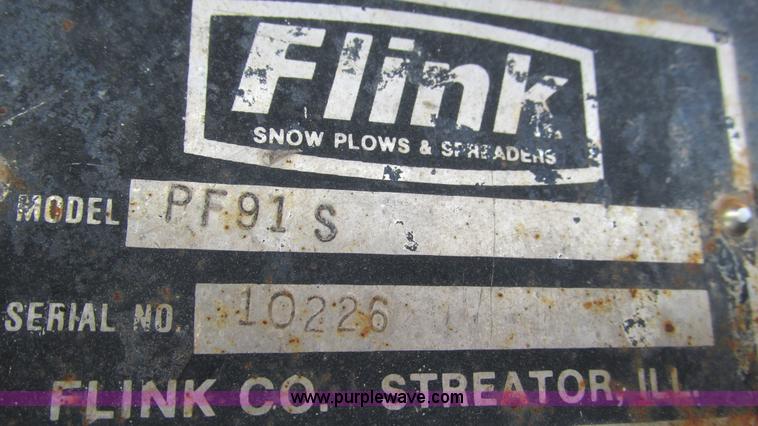 image for item I3222 1990 International 4600 dump truck