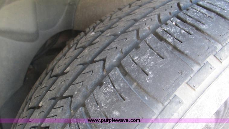 image for item I3223 2005 Ford Crown Victoria Police Interceptor