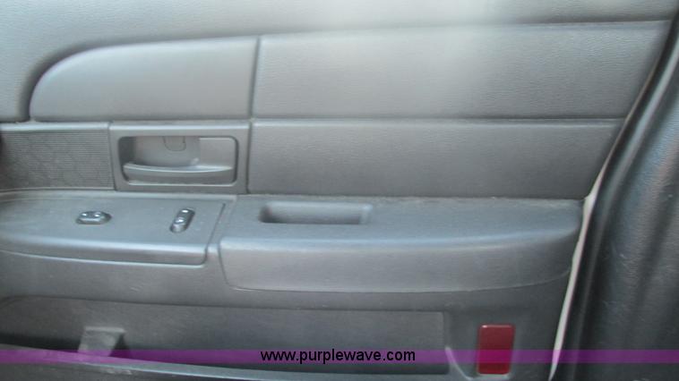 image for item I3223 2005 Ford Crown Victoria Police Interceptor