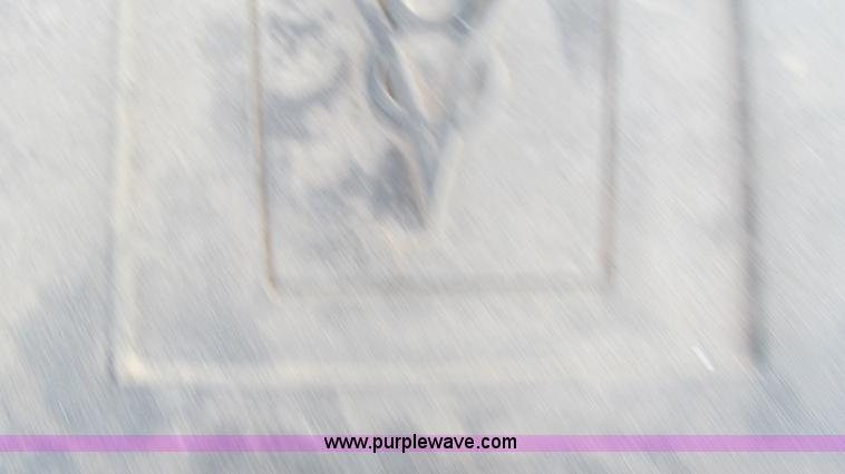 image for item I3223 2005 Ford Crown Victoria Police Interceptor