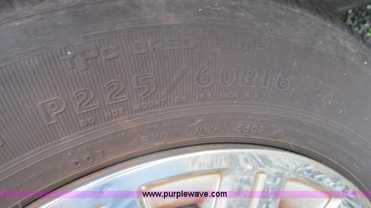 image for item I3224 2005 Ford Crown Victoria Police Interceptor