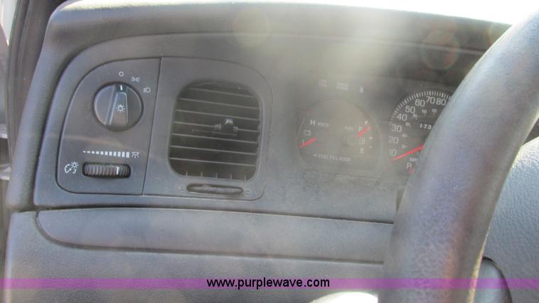 image for item I3224 2005 Ford Crown Victoria Police Interceptor