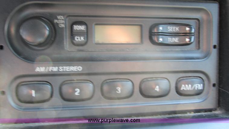 image for item I3224 2005 Ford Crown Victoria Police Interceptor