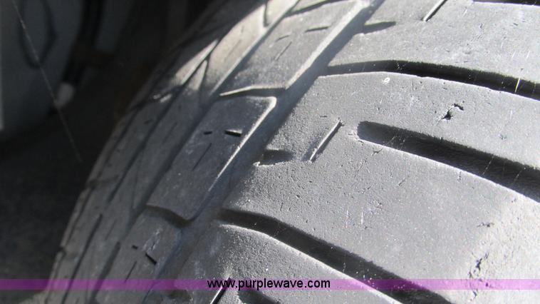 image for item I3224 2005 Ford Crown Victoria Police Interceptor