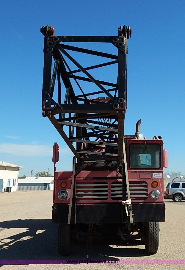 image for item I5373 1966 Fmc Link-belt HC-78B truck mounted crane