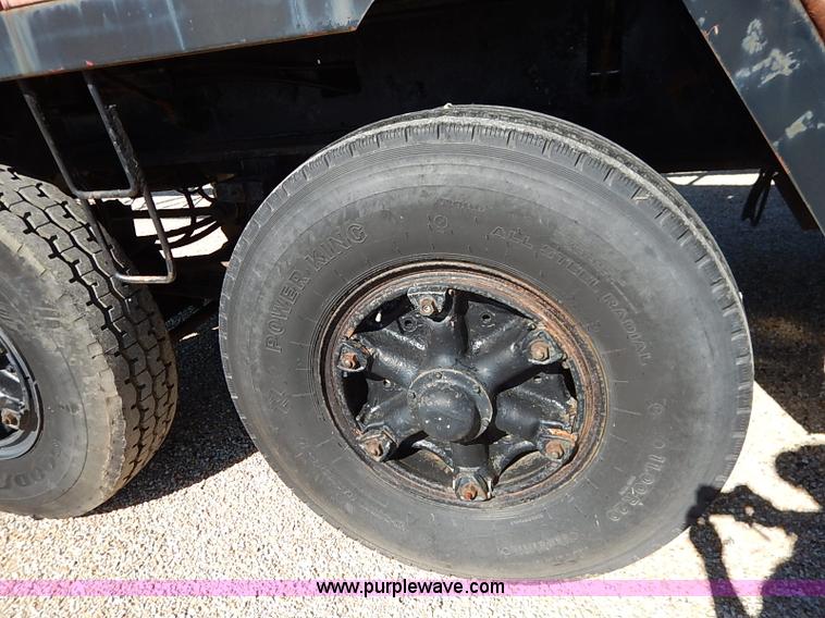 image for item I5373 1966 Fmc Link-belt HC-78B truck mounted crane