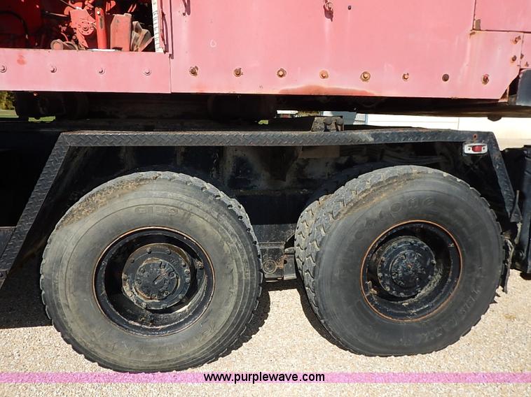 image for item I5373 1966 Fmc Link-belt HC-78B truck mounted crane