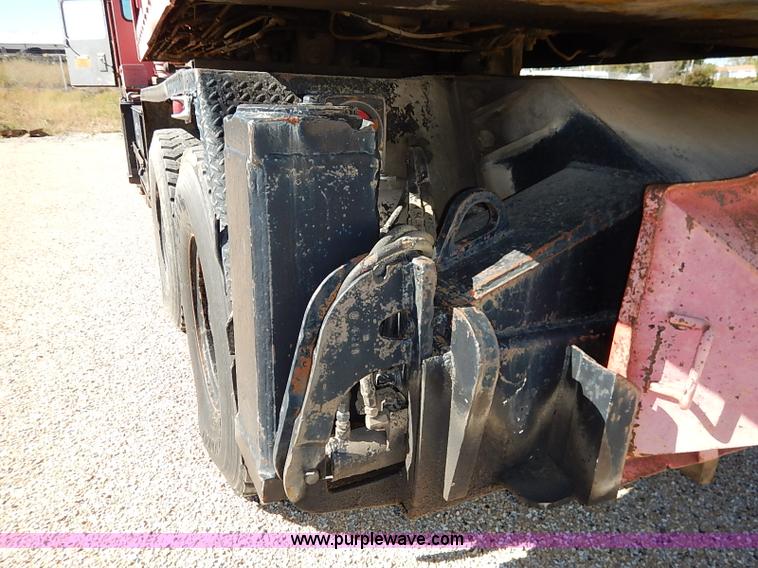 image for item I5373 1966 Fmc Link-belt HC-78B truck mounted crane