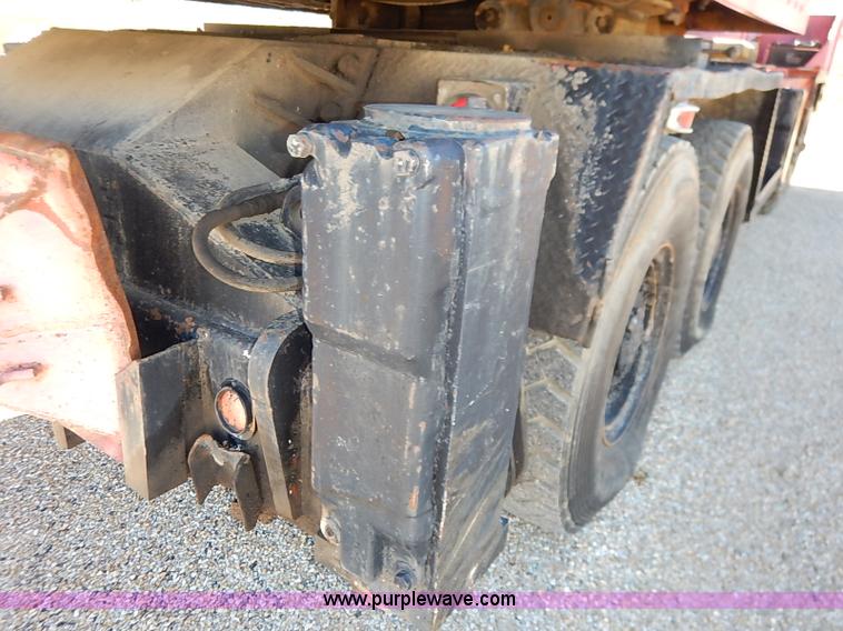 image for item I5373 1966 Fmc Link-belt HC-78B truck mounted crane