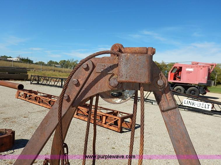 image for item I5373 1966 Fmc Link-belt HC-78B truck mounted crane