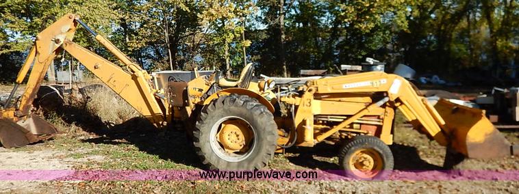 image for item I5381 1968 Massey Ferguson 2135 backhoe