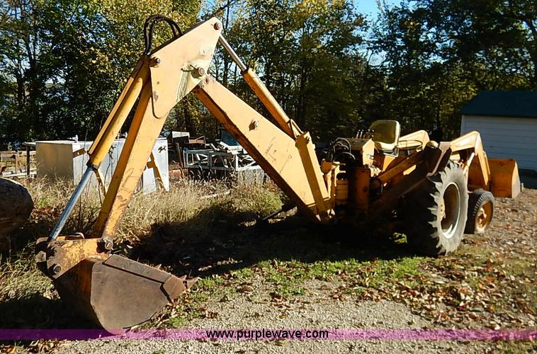 image for item I5381 1968 Massey Ferguson 2135 backhoe