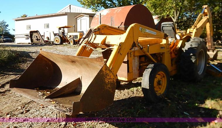 image for item I5381 1968 Massey Ferguson 2135 backhoe
