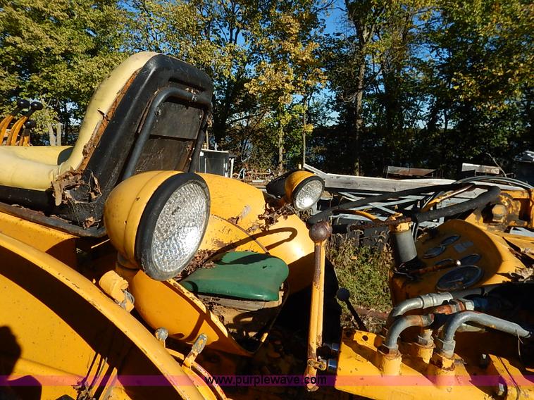 image for item I5381 1968 Massey Ferguson 2135 backhoe