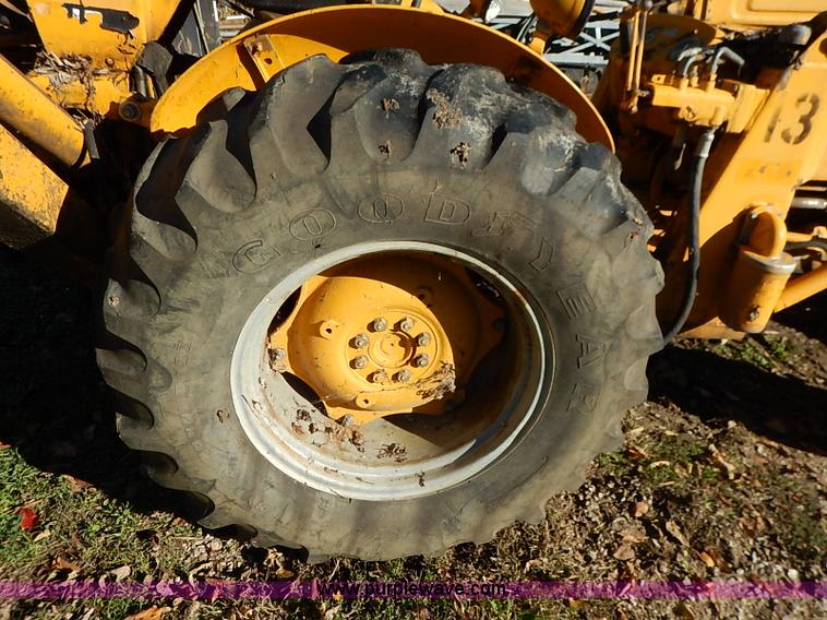 image for item I5381 1968 Massey Ferguson 2135 backhoe