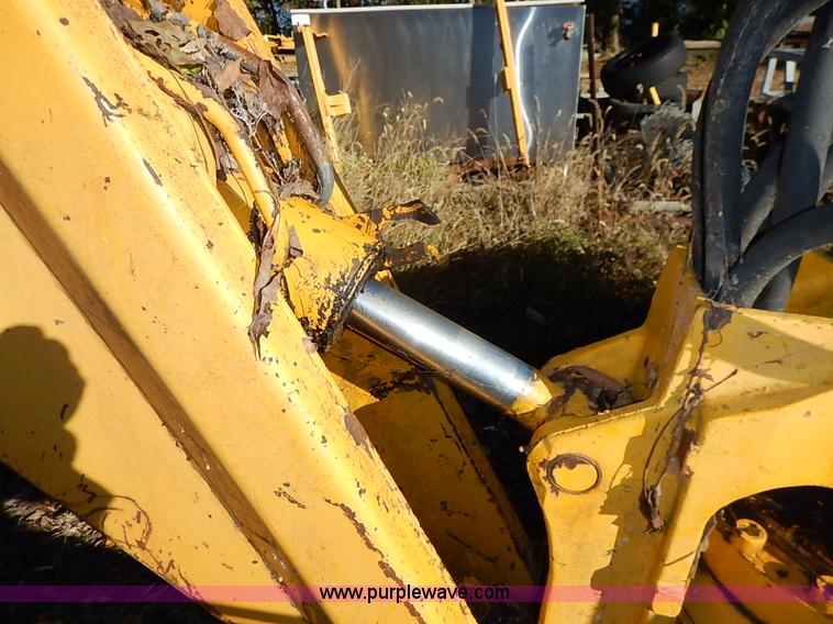 image for item I5381 1968 Massey Ferguson 2135 backhoe