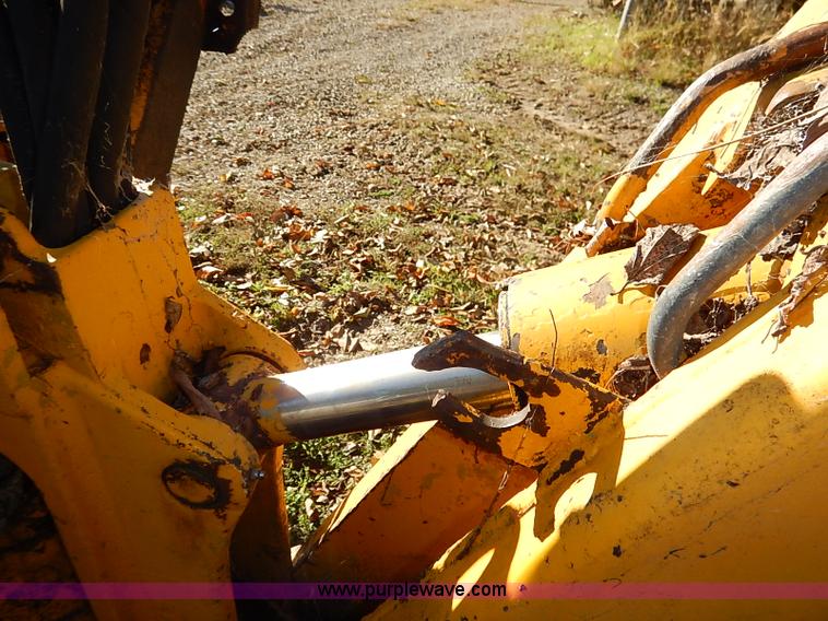 image for item I5381 1968 Massey Ferguson 2135 backhoe