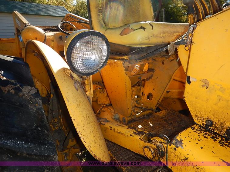 image for item I5381 1968 Massey Ferguson 2135 backhoe