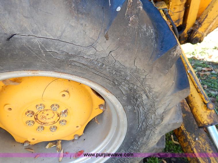 image for item I5381 1968 Massey Ferguson 2135 backhoe