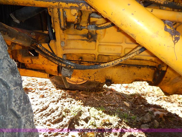 image for item I5381 1968 Massey Ferguson 2135 backhoe