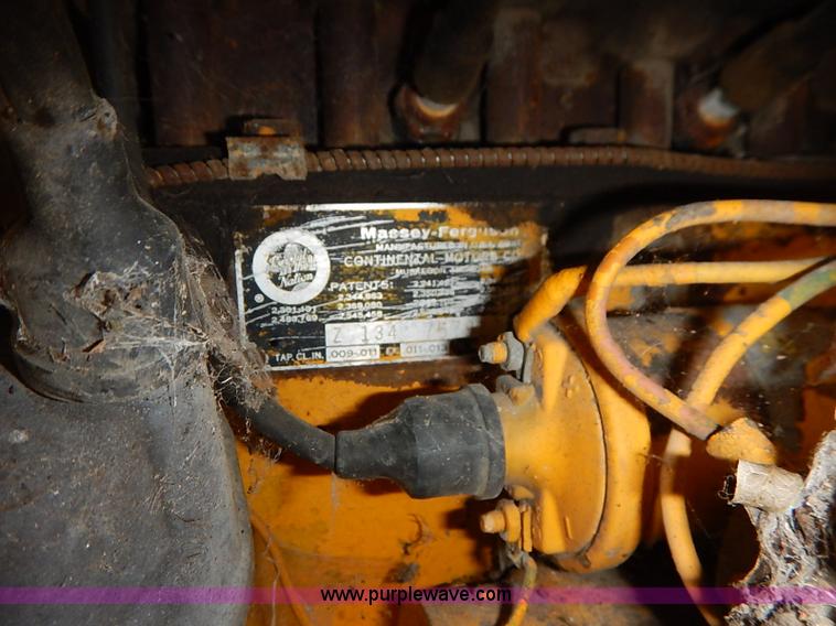 image for item I5381 1968 Massey Ferguson 2135 backhoe