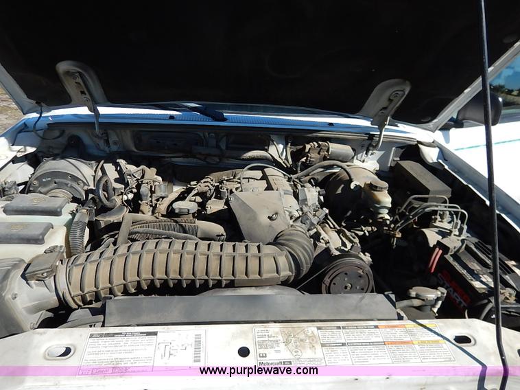 image for item I5389 1998 Ford Ranger XLT SuperCab pickup truck