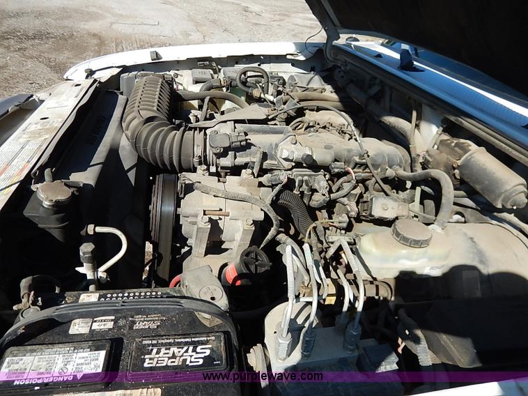 image for item I5389 1998 Ford Ranger XLT SuperCab pickup truck