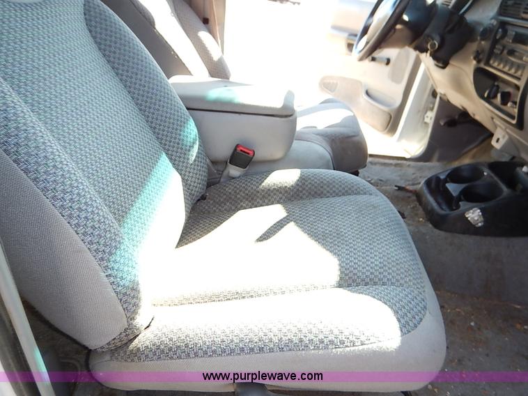 image for item I5389 1998 Ford Ranger XLT SuperCab pickup truck