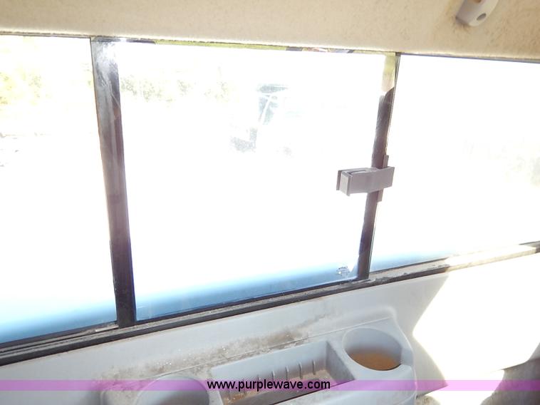 image for item I5389 1998 Ford Ranger XLT SuperCab pickup truck