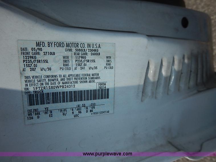 image for item I5389 1998 Ford Ranger XLT SuperCab pickup truck