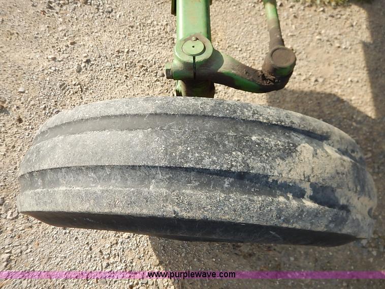 image for item I5402 John Deere 1650 tractor