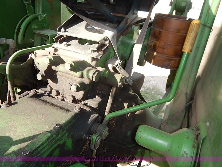 image for item I5402 John Deere 1650 tractor