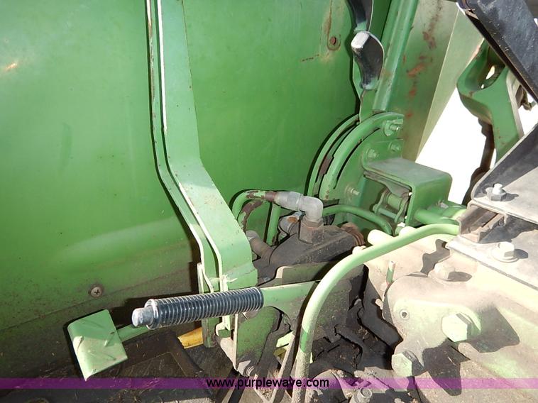 image for item I5402 John Deere 1650 tractor