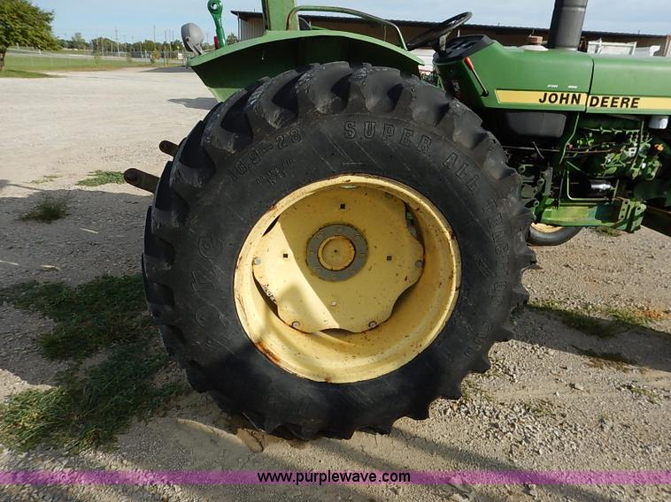 image for item I5402 John Deere 1650 tractor
