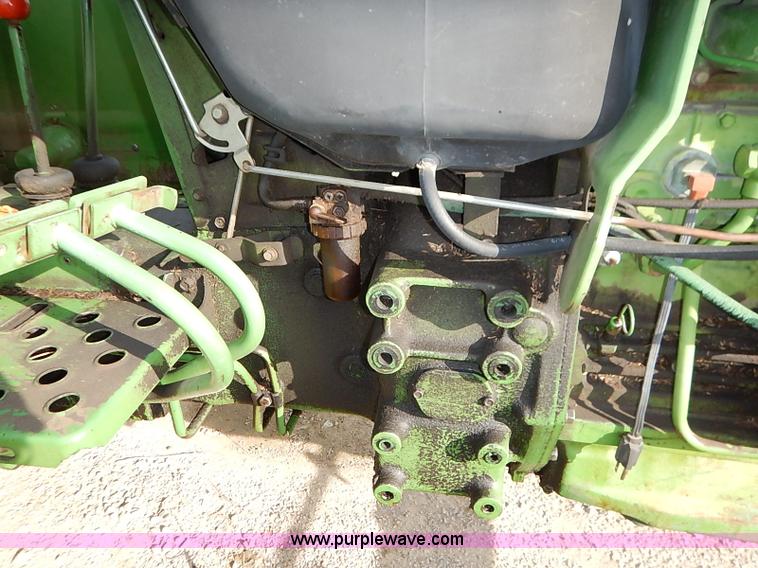 image for item I5402 John Deere 1650 tractor