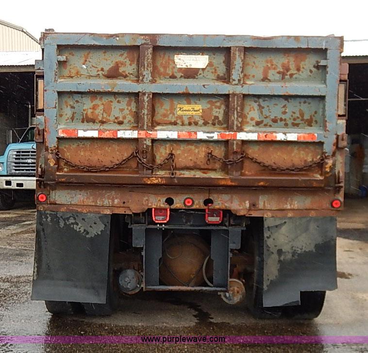 image for item I5405 1989 International S1900 dump truck