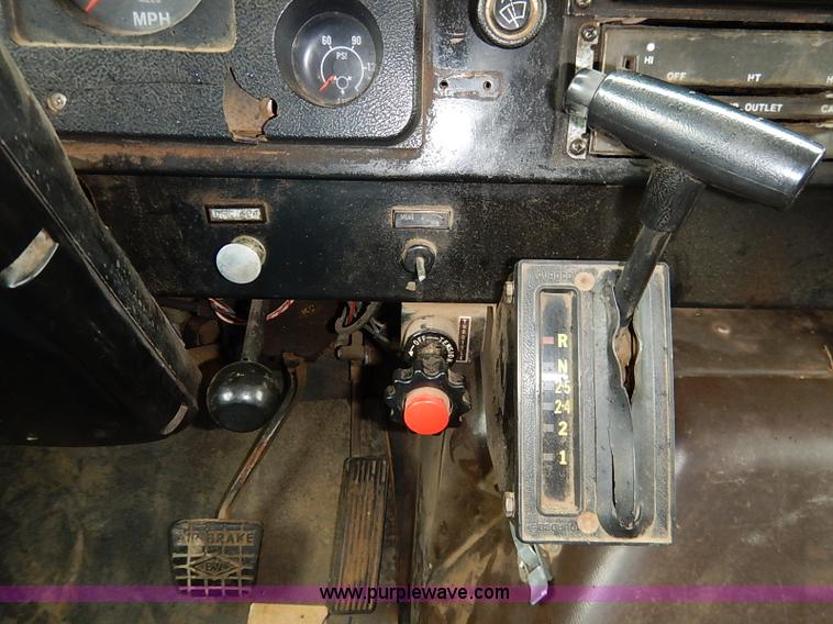 image for item I5405 1989 International S1900 dump truck