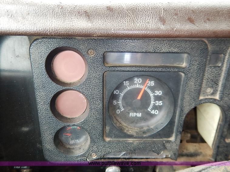 image for item I5405 1989 International S1900 dump truck