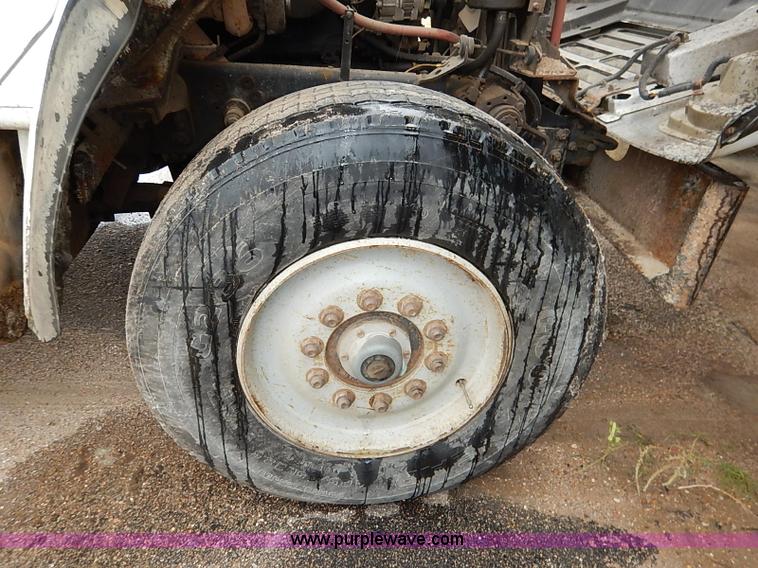 image for item I5405 1989 International S1900 dump truck