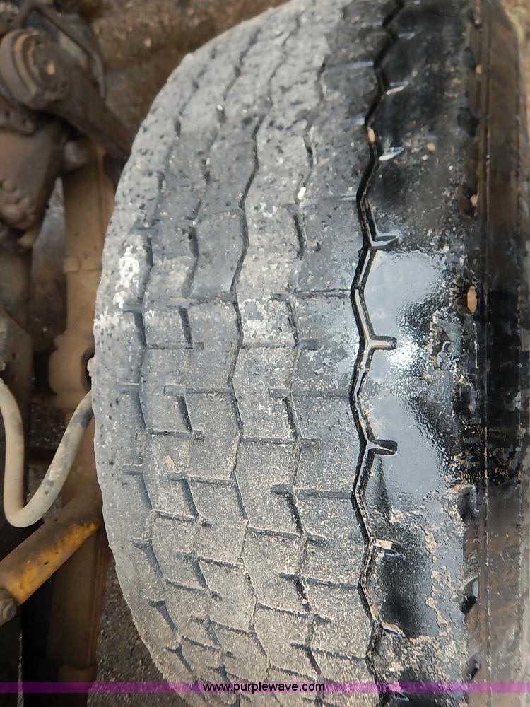 image for item I5405 1989 International S1900 dump truck