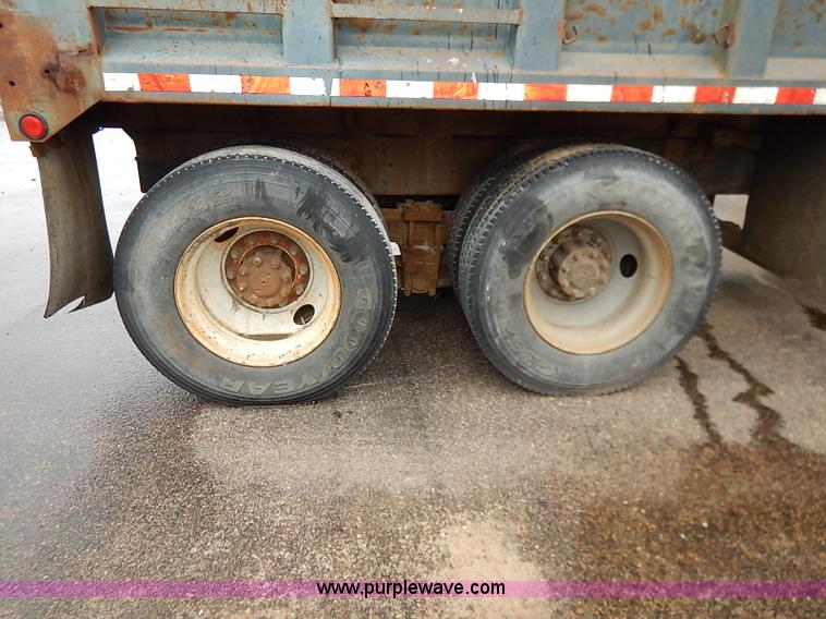 image for item I5405 1989 International S1900 dump truck