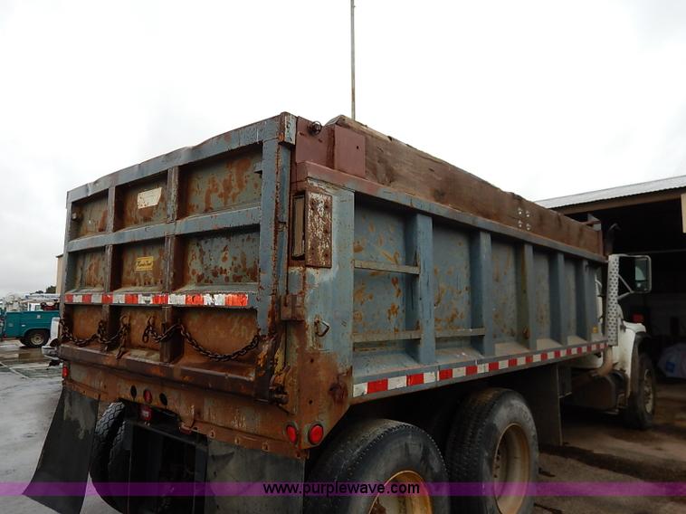 image for item I5405 1989 International S1900 dump truck