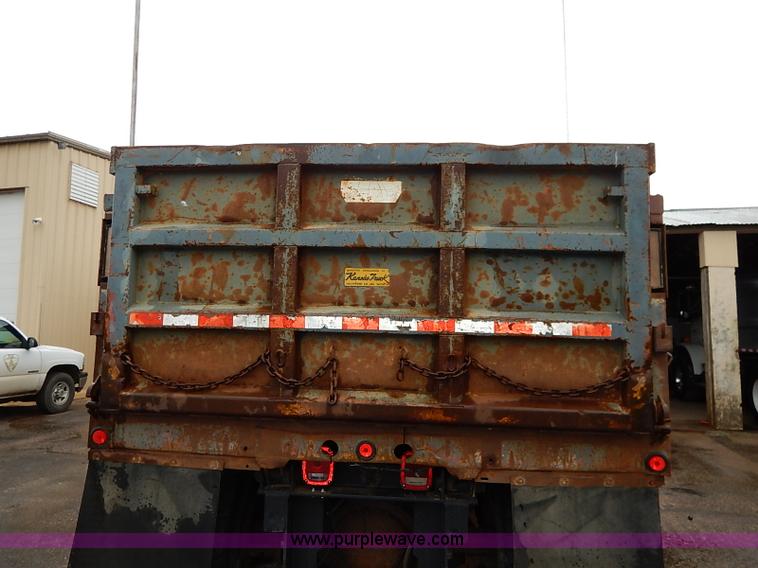 image for item I5405 1989 International S1900 dump truck