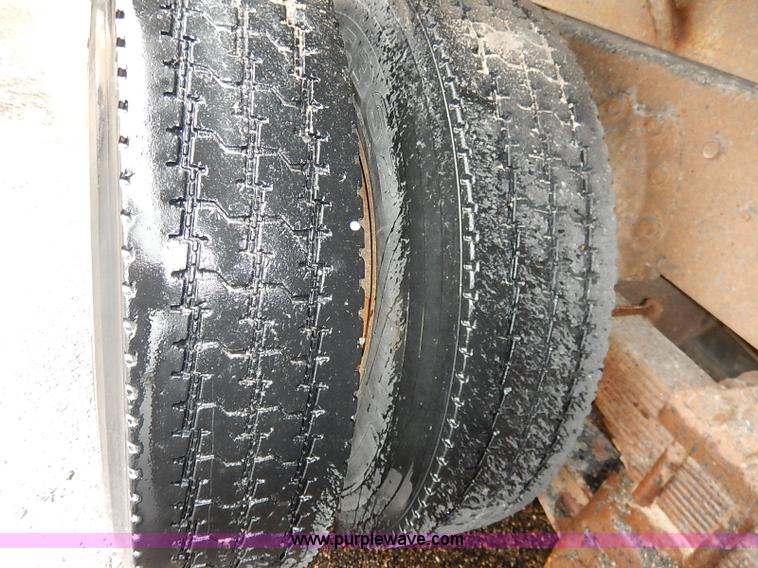 image for item I5405 1989 International S1900 dump truck