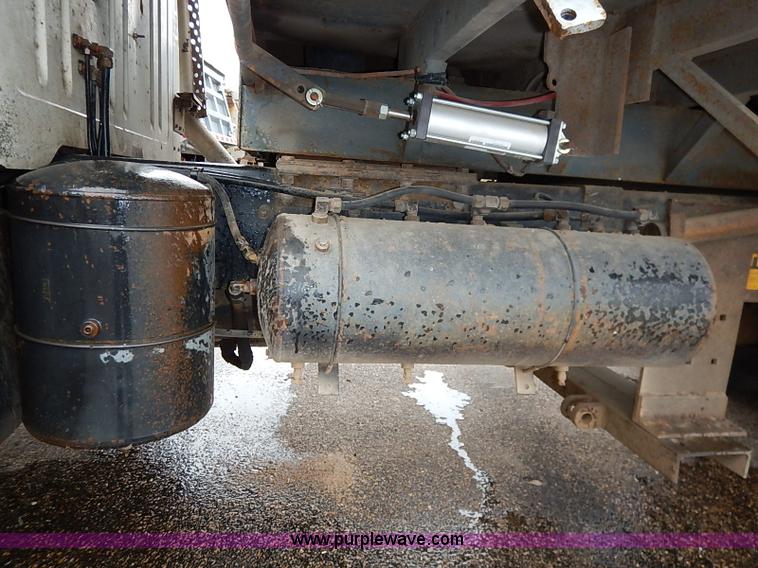 image for item I5405 1989 International S1900 dump truck