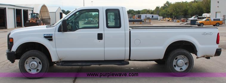image for item I5783 2008 Ford F250 Super Duty XL SuperCab pickup truck